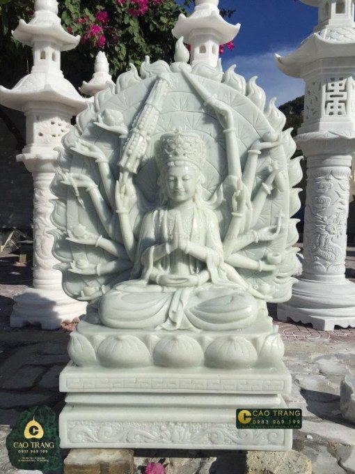 Hình ảnh tượng Phật Mẫu Chuẩn Đề bằng đá