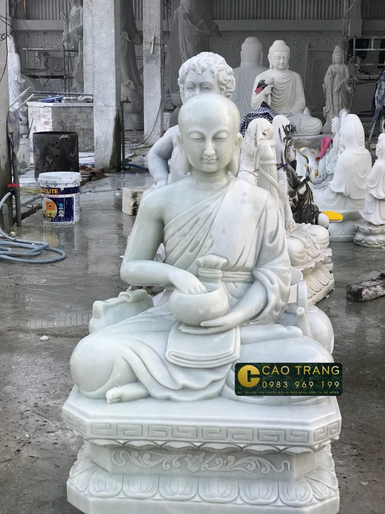 tượng salavi 002