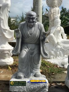 Tượng Thập Bát La Hán bằng đá