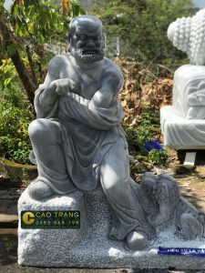 Tượng Thập Bát La Hán bằng đá