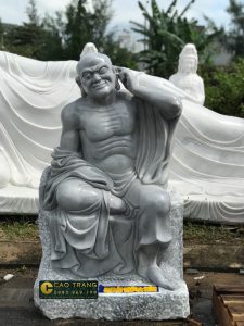 Tượng Thập Bát La Hán bằng đá