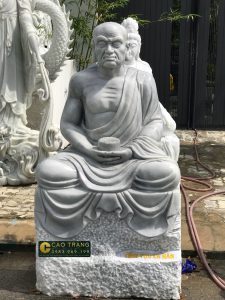 Tượng Thập Bát La Hán bằng đá