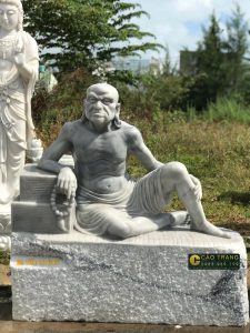 Tượng Thập Bát La Hán bằng đá
