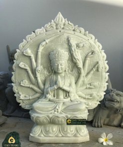 Tượng Phật Mẫu Chuẩn Đề bằng đá Non Nước