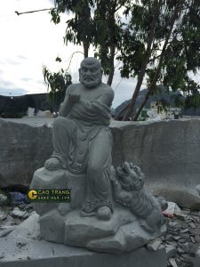 Tượng Thập Bát La Hán bằng đá