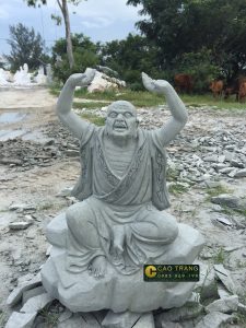Tượng Thập Bát La Hán bằng đá