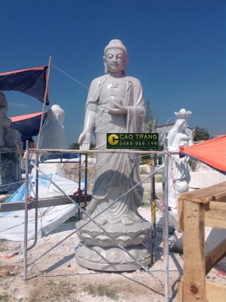 Tượng Phật A Di Đà đứng