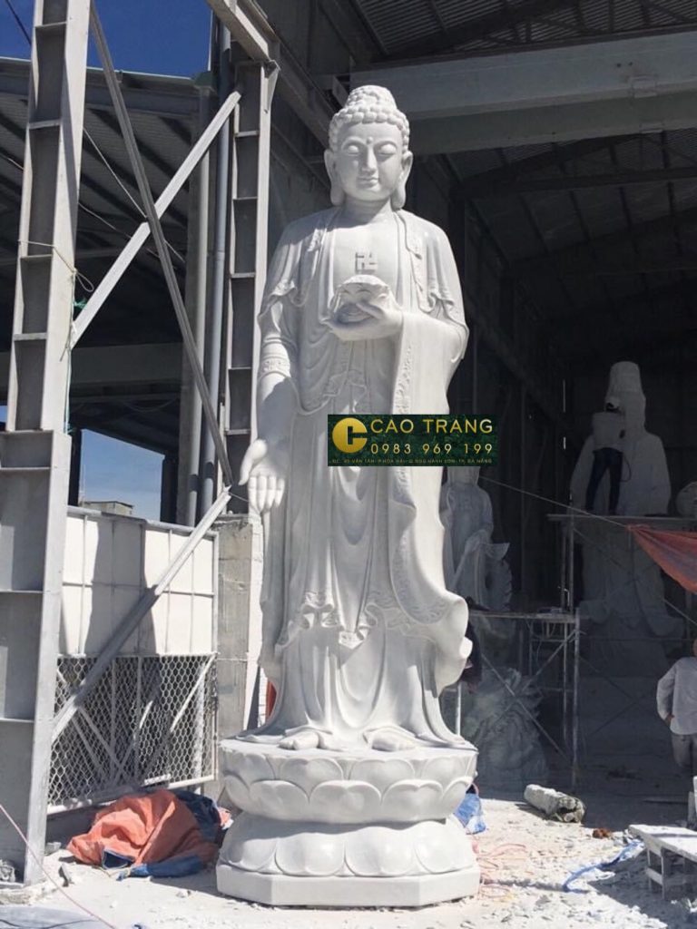 Tượng Phật A Di Đà đứng