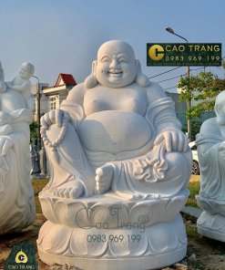 Tượng Di Lặc bằng đá