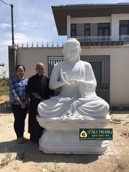 tượng Phật Thích Ca bằng đá