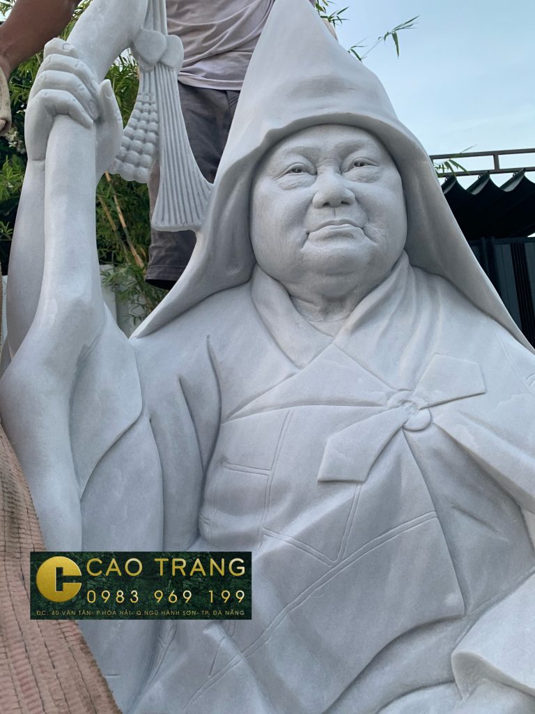 tượng chân dung bằng đá