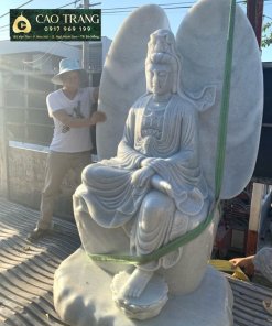 Mẫu tượng quan âm bồ tát tự tại bằng đá ngồi