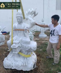 Thi công tượng phật quan âm tự tại ngồi cẩn thận