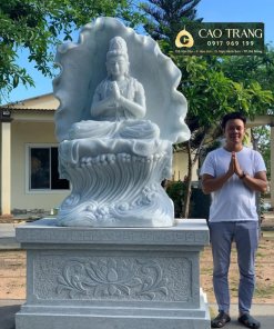 Tượng Bồ Tát Tự Tại ngồi thiền lá sen đá