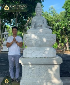 Tượng Quán Tự Tại Bồ Tát ngồi bằng đá cẩm thạch trắng