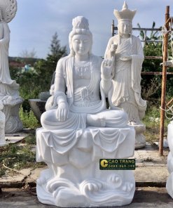 Tượng quán tự tại ngồi thiền bằng đá