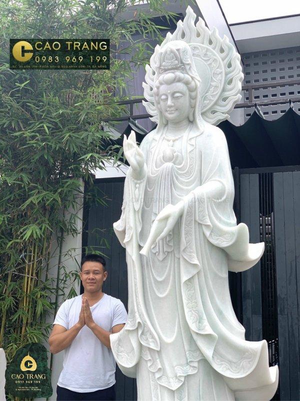 Tượng Phật Quan Âm Đứng Trên Đài Sen kích thước lớn khác