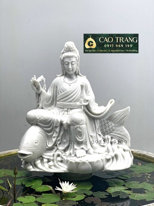 Tượng Quan Âm cưỡi cá chép hóa rồng