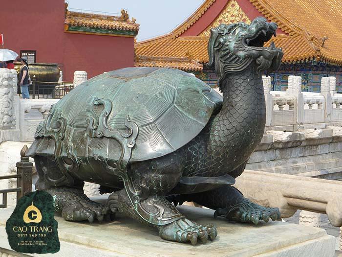 Một bức tượng Long Quy đặt tại Tử Cấm Thành Trung Quốc. Nguồn: Wikipedia