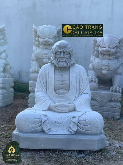 Hình tượng Đạt Ma Sư Tổ ngồi thiền