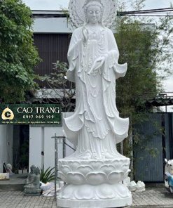 Tượng mẹ quan âm làm từ đá cẩm thạch