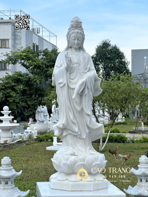 Tượng Quan Âm Bồ Tát áo trơn cao 1,5M