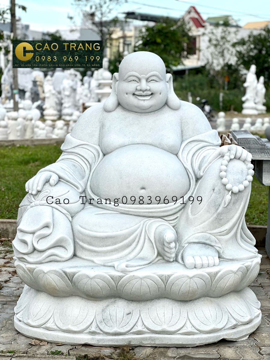 Sử Dụng Tượng Phật Bằng Đá tại Quảng Nam