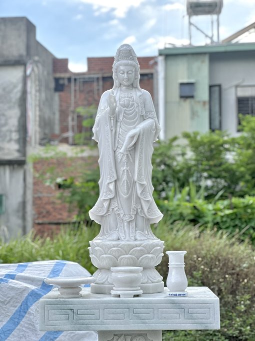 Tượng Quan Âm Bồ Tát đứng cao 1,2m đá cẩm thạch trắng
