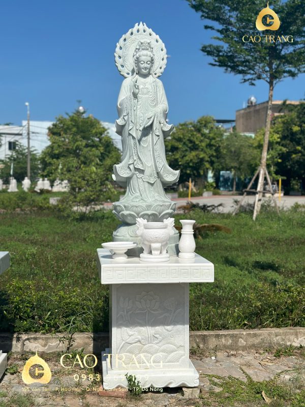 Tuong Quan Am hao quang cung bo tho da ban Tuong cao 157cm Ban 85x68x88 3