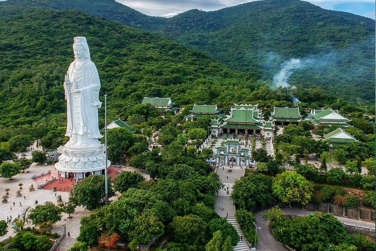 Chiêm bái tượng Quan Âm chùa Linh Ứng linh thiêng tại Đà Nẵng