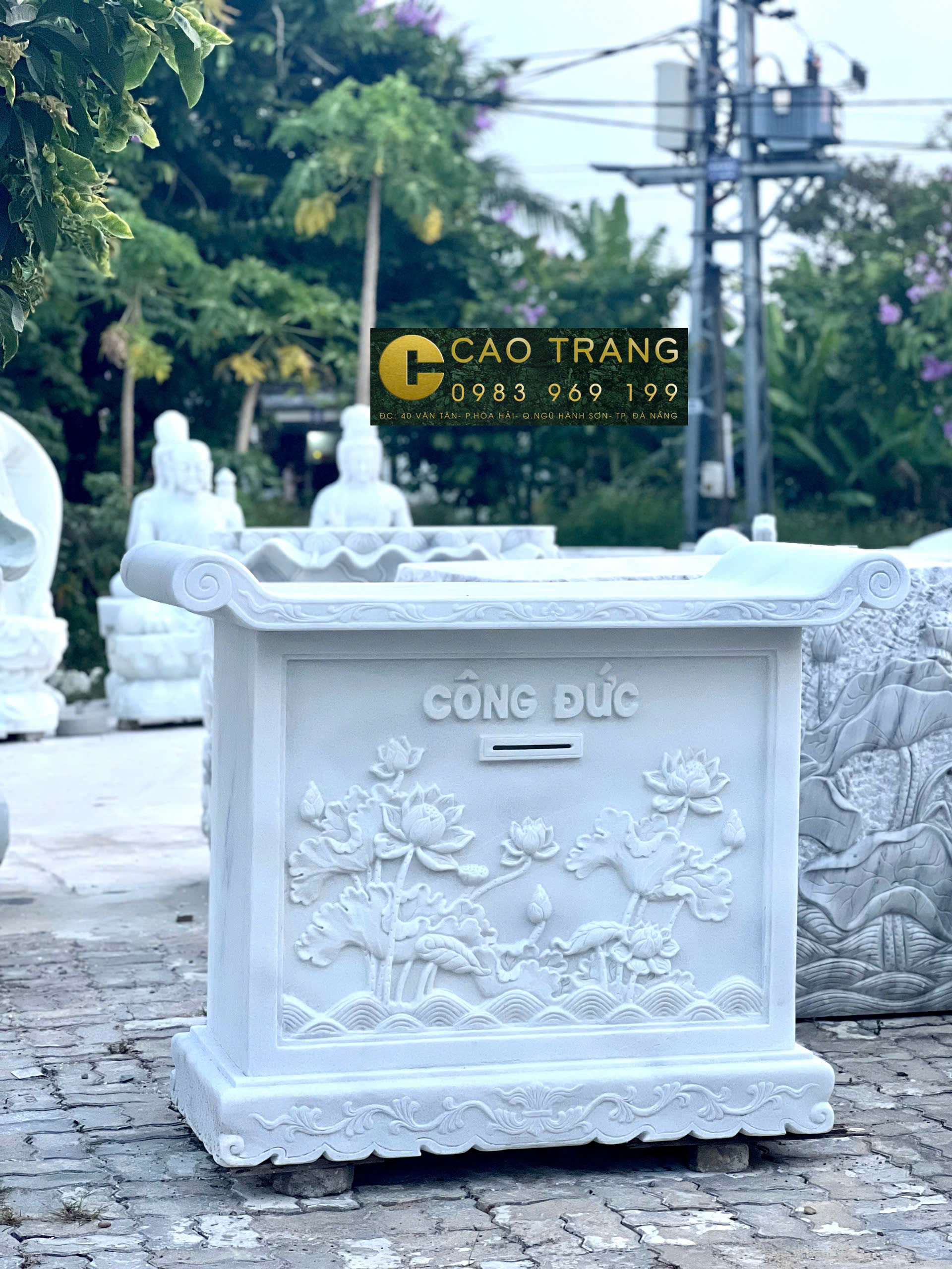 Hòm công đức bằng đá hoa văn thanh tao