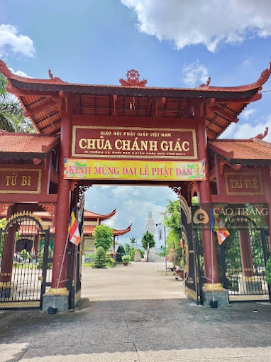 Cổng chùa Chánh Giác