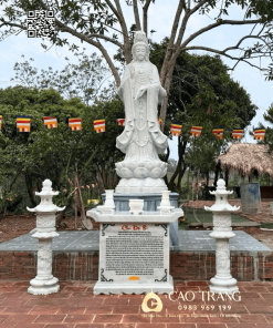 Tượng Quan Âm Bồ Tát áo hoa văn cao 2,5M