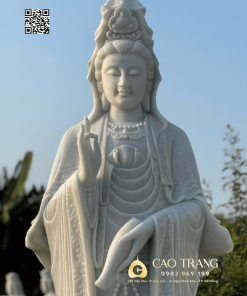 Tượng Quan Âm Bồ Tát áo hoa văn cao 2,5M
