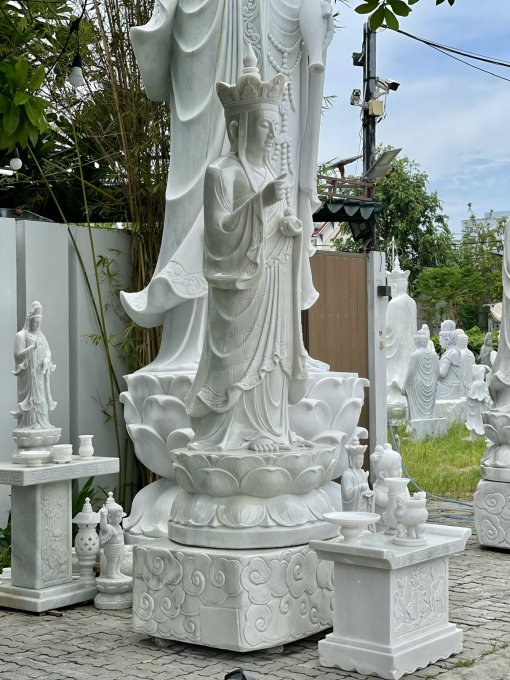 tuong dia tang vuong bo tat cao 250cm 2