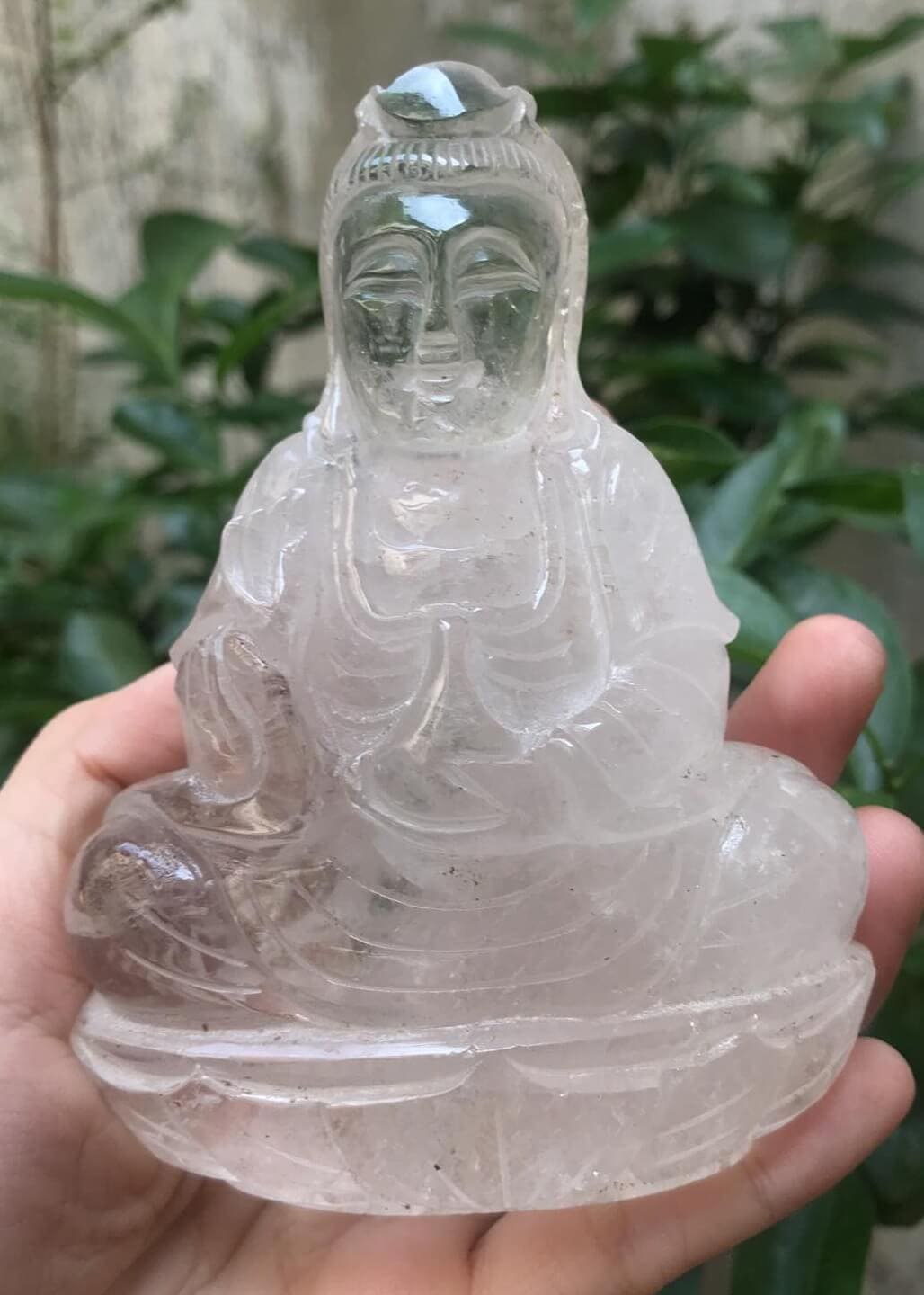 Cách chăm sóc và bảo quản tượng quan âm bằng đá thạch anh