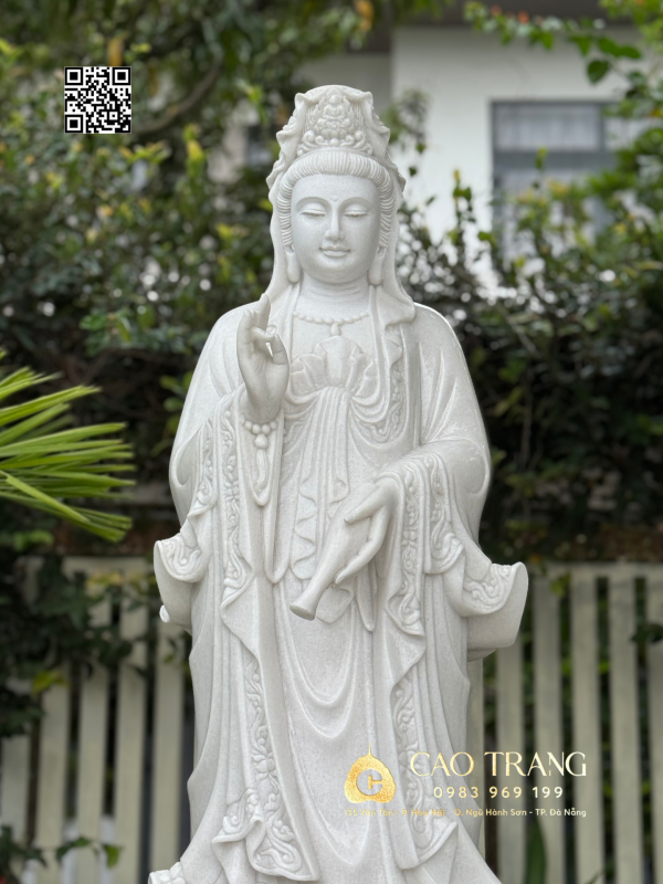 Tượng Quan Âm Bồ Tát hoa văn cao 1,4M