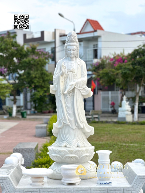 Tượng Quan Âm Bồ Tát chuỗi ngọc cao 1M