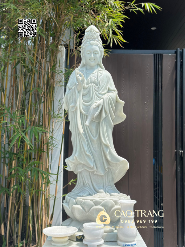 Tượng Quan Âm trơn cao 1,4M