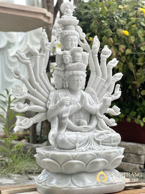 Phật Mẫu Chuẩn Đề bằng đá cao 90cm