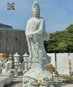 Tượng Quan Âm đứng chuỗi ngọc cao 4.2m