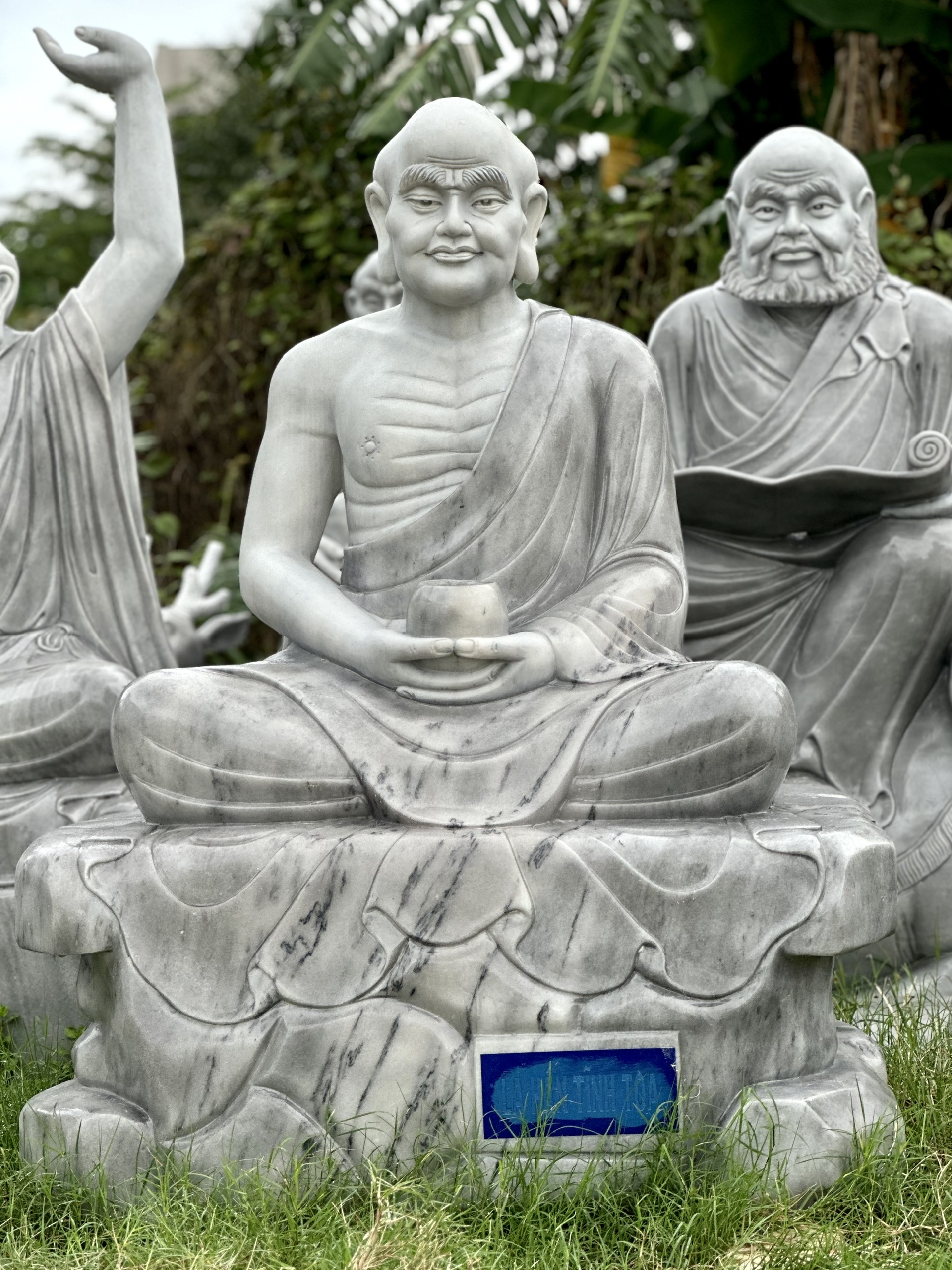 tuong thap bat la han cao 15m da xam 3