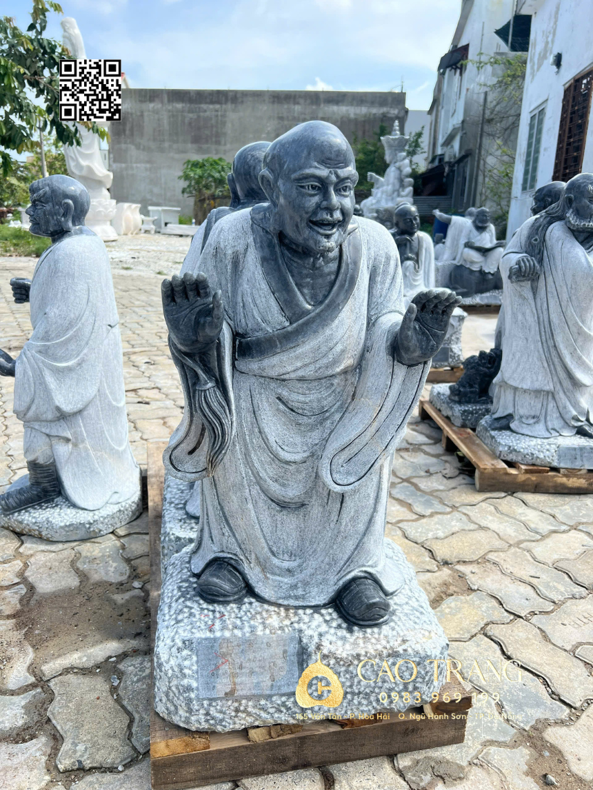 tuong thap bat la han da den 15