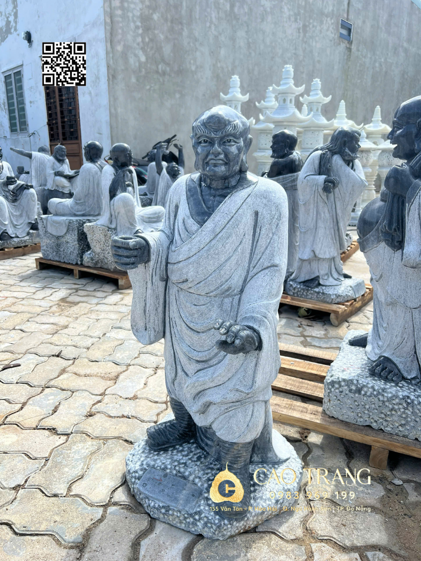 tuong thap bat la han da den 18