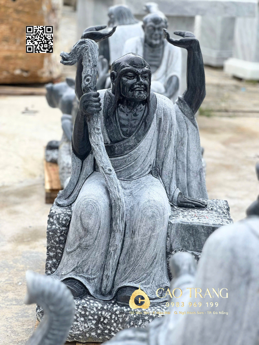tuong thap bat la han da den 19