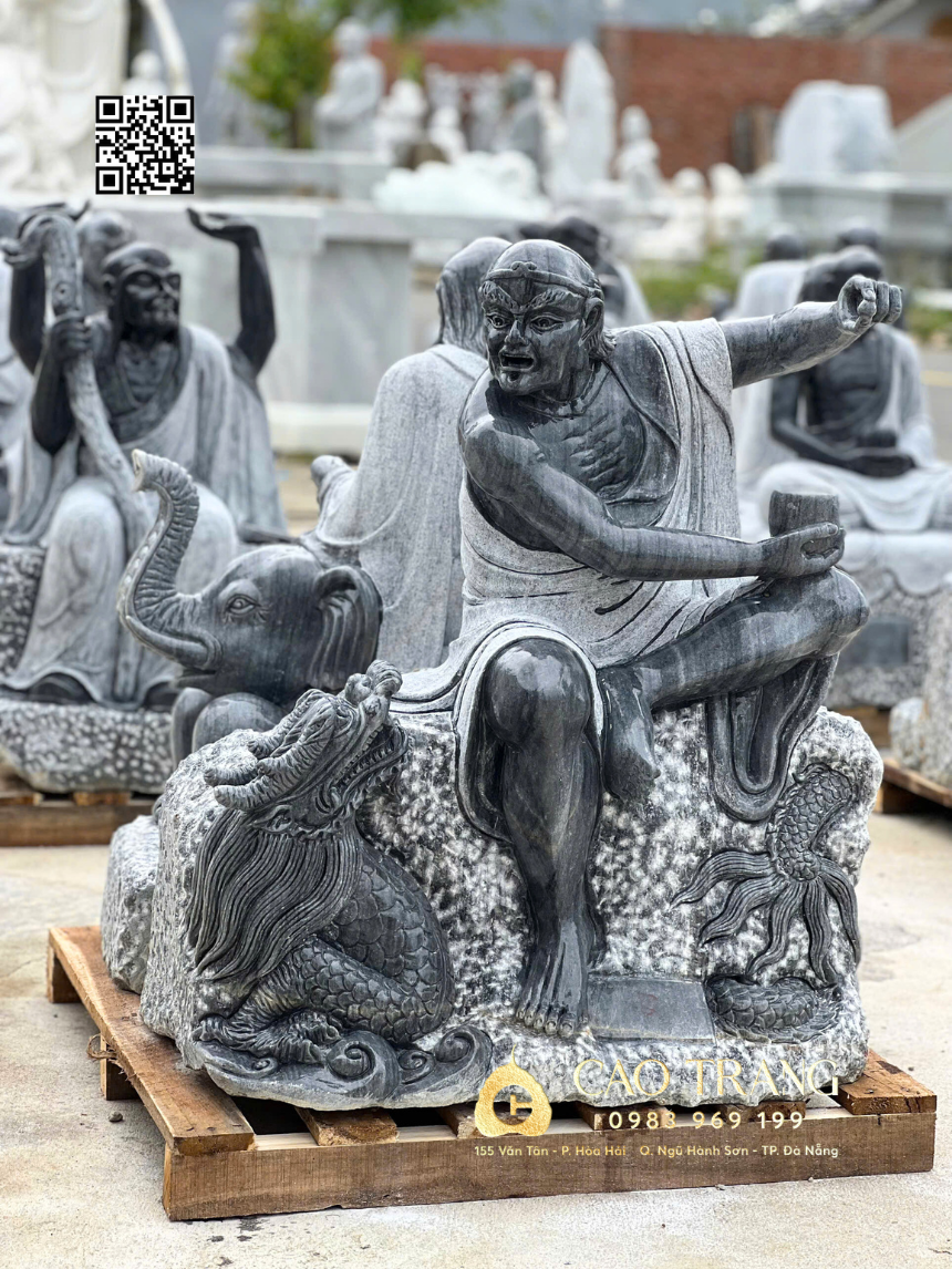 tuong thap bat la han da den 20
