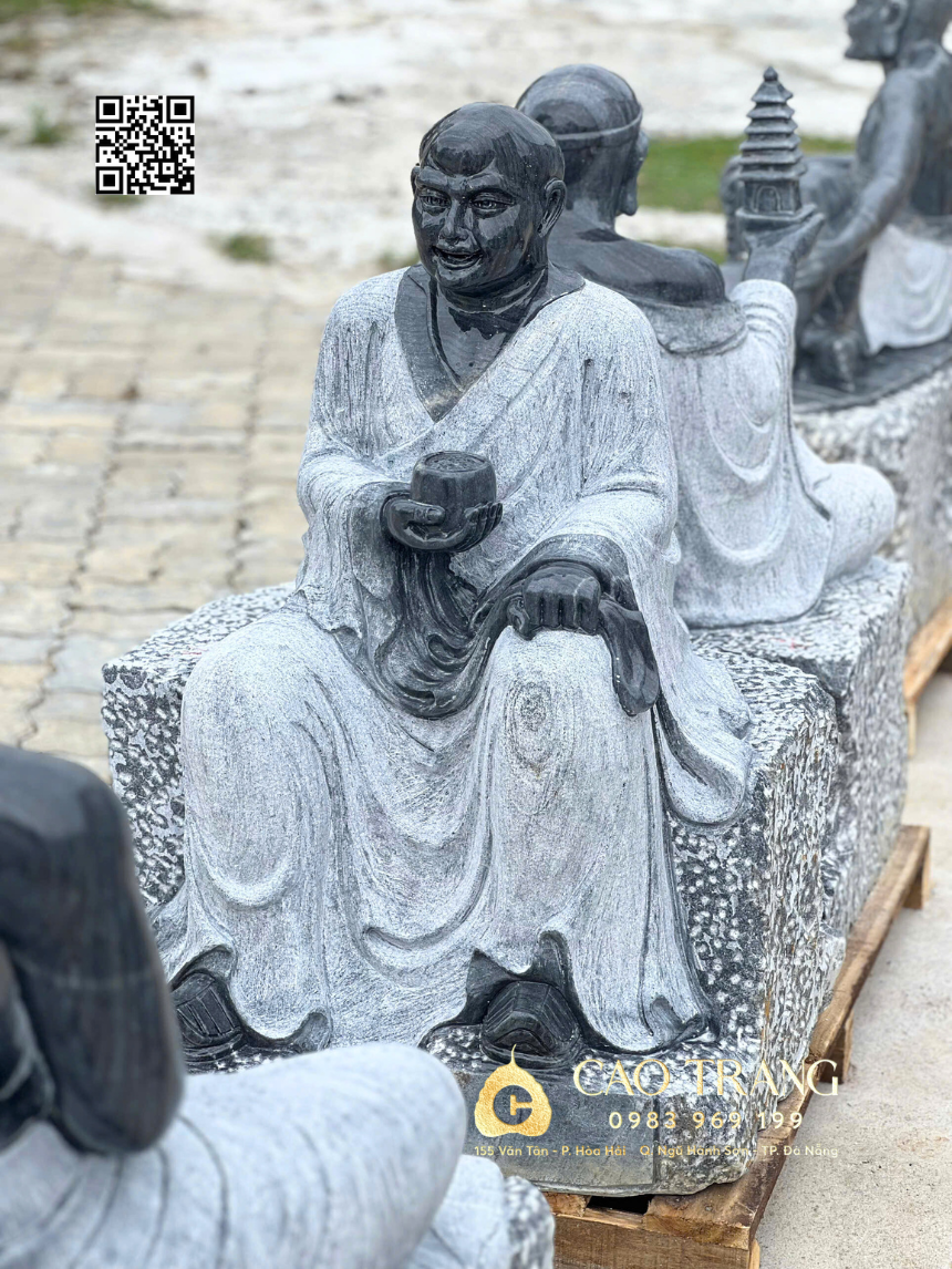 tuong thap bat la han da den 21