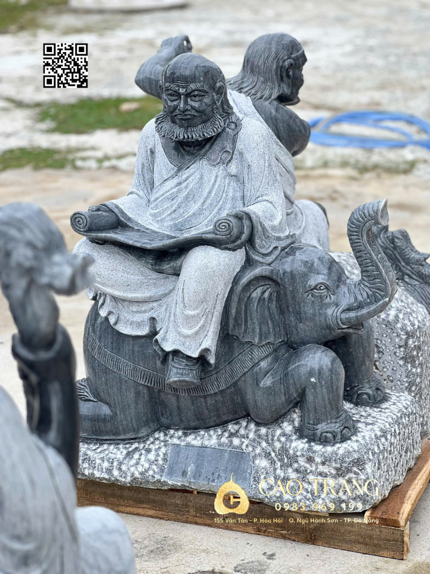 tuong thap bat la han da den 22