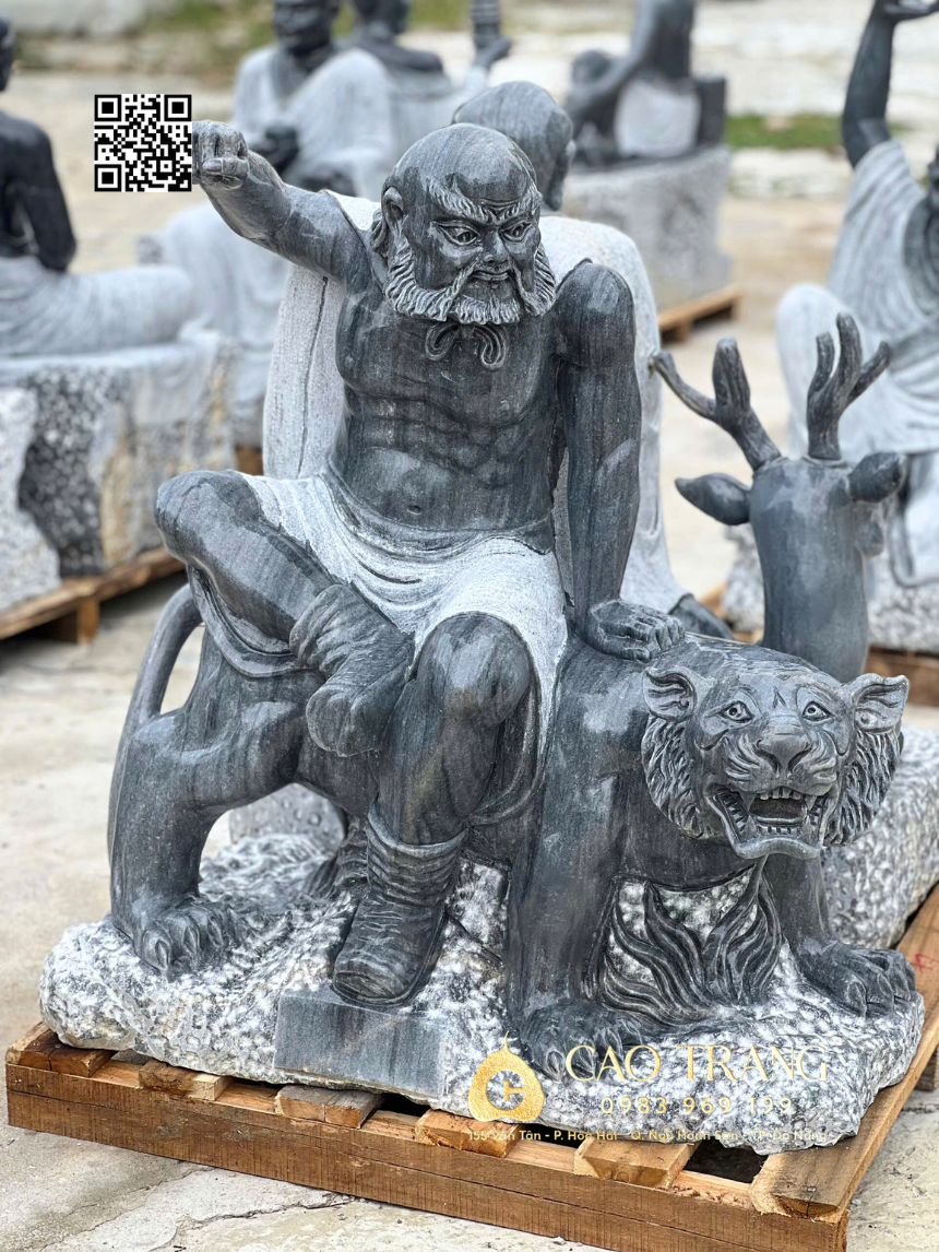 tuong thap bat la han da den 5