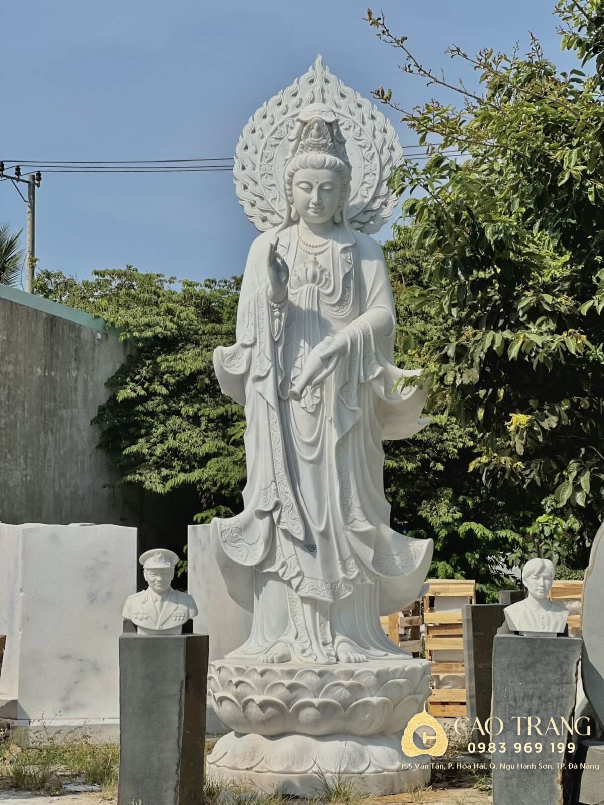 Tượng Phật Quan Âm đứng cao 5M 3 tượng Phật Quan Âm đứng cao 5M